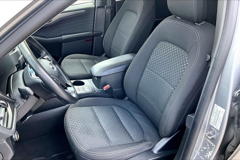 Used 2024 Ford Escape Active w/ Cold Weather Package FWD image 23