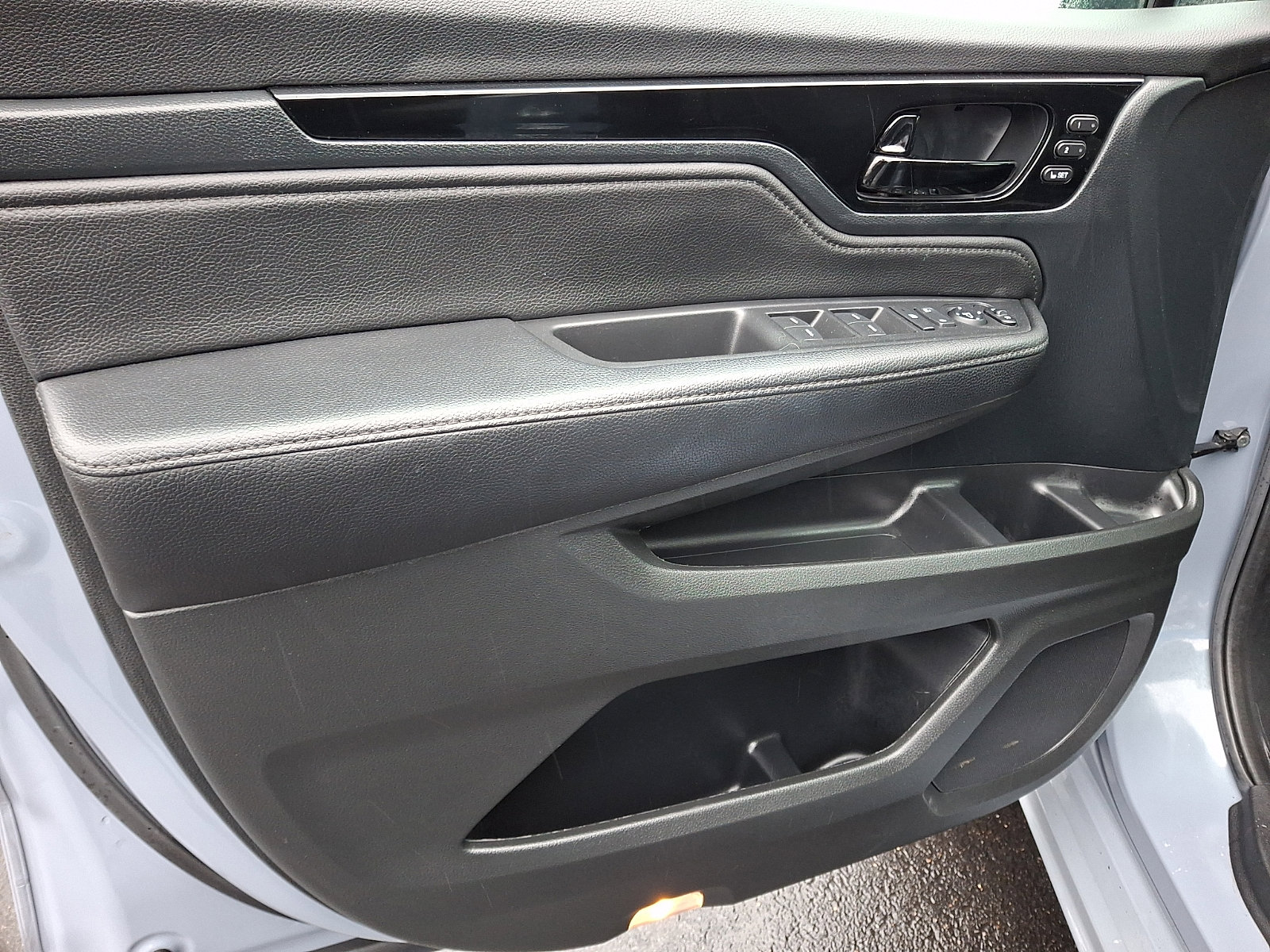 Used 2023 Honda Odyssey Touring image 12