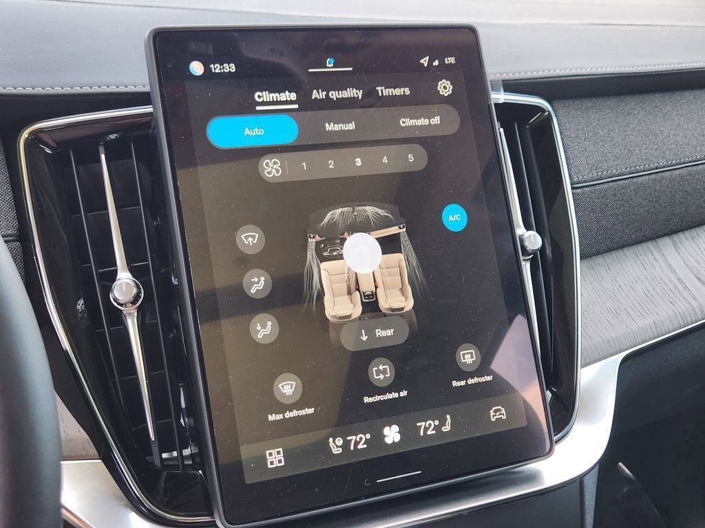 New 2026 Volvo XC90 T8 Ultra w/ Lounge Package image 15