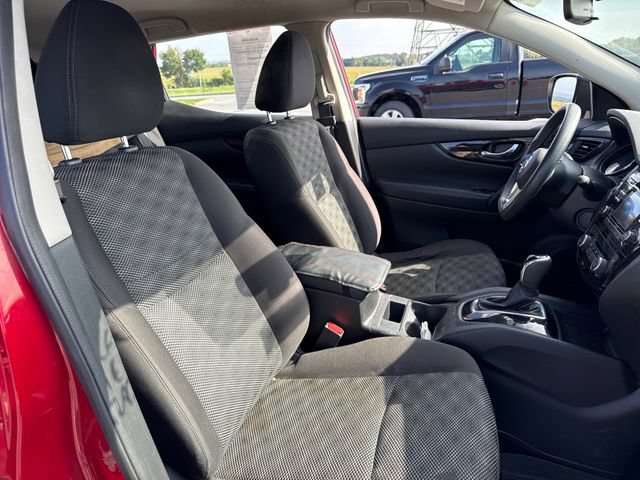 Used 2017 Nissan Rogue Sport SV AWD/4WD image 13