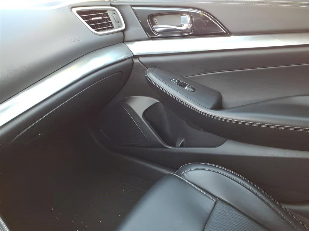 Used 2023 Nissan Maxima SV w/ Floor Mat Group FWD image 19