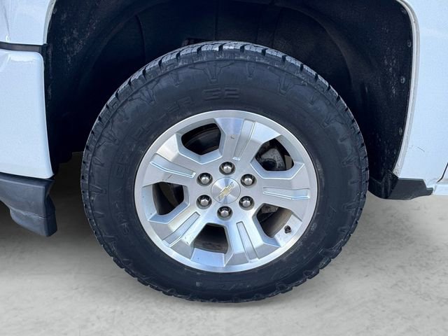 Used 2017 Chevrolet Silverado 1500 LT w/ All Star Edition AWD/4WD image 23
