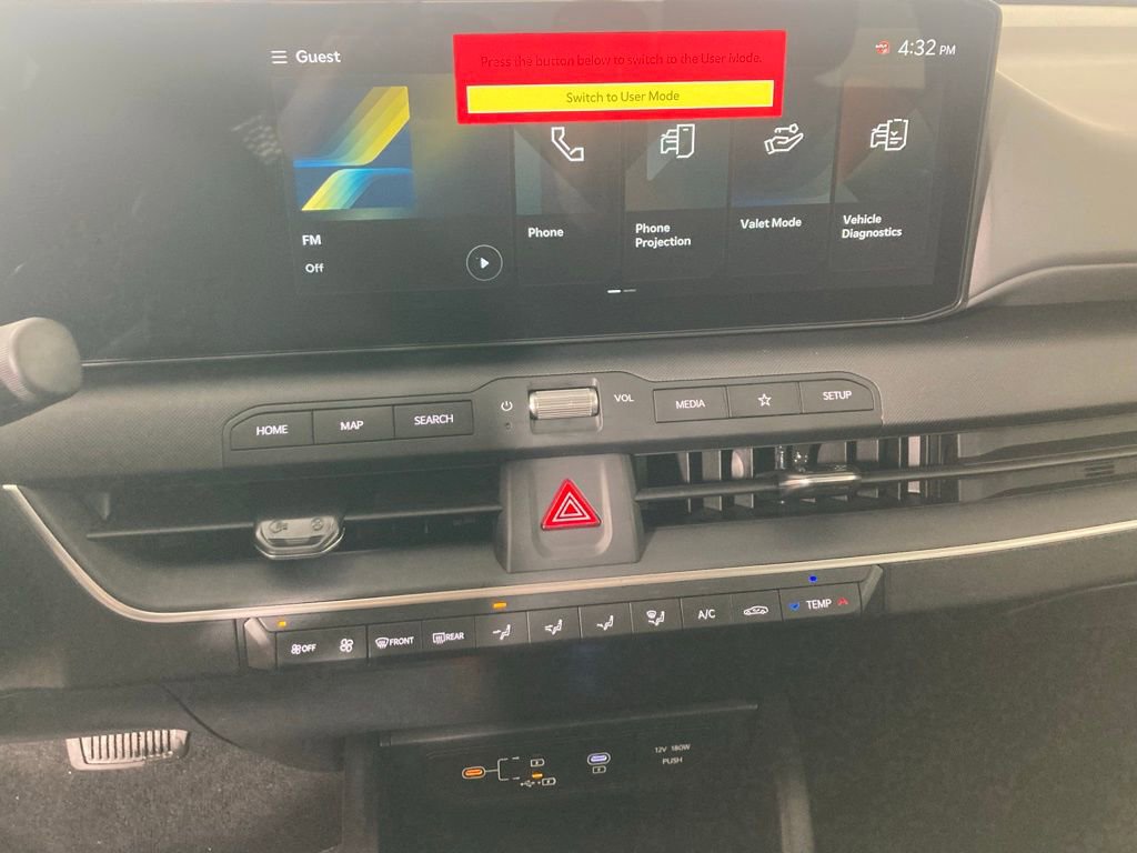 New 2025 Kia K4 LXS image 2