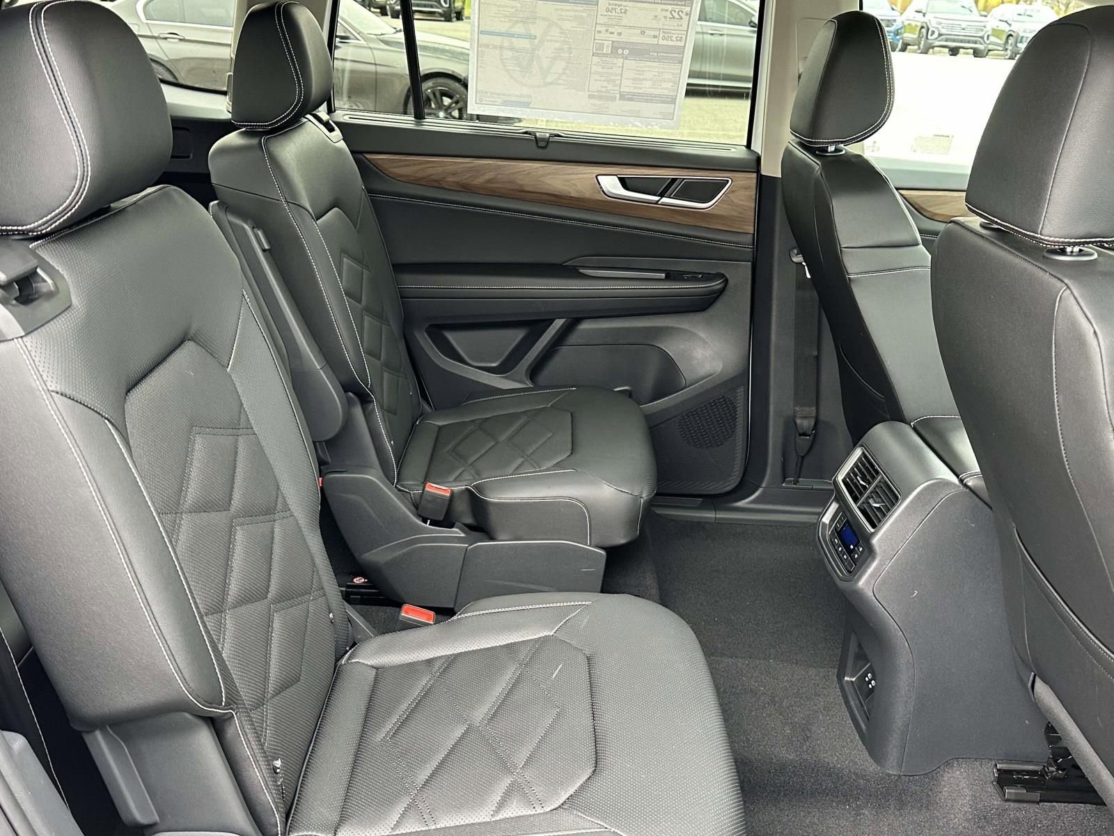 New 2026 Volkswagen Atlas SE image 15