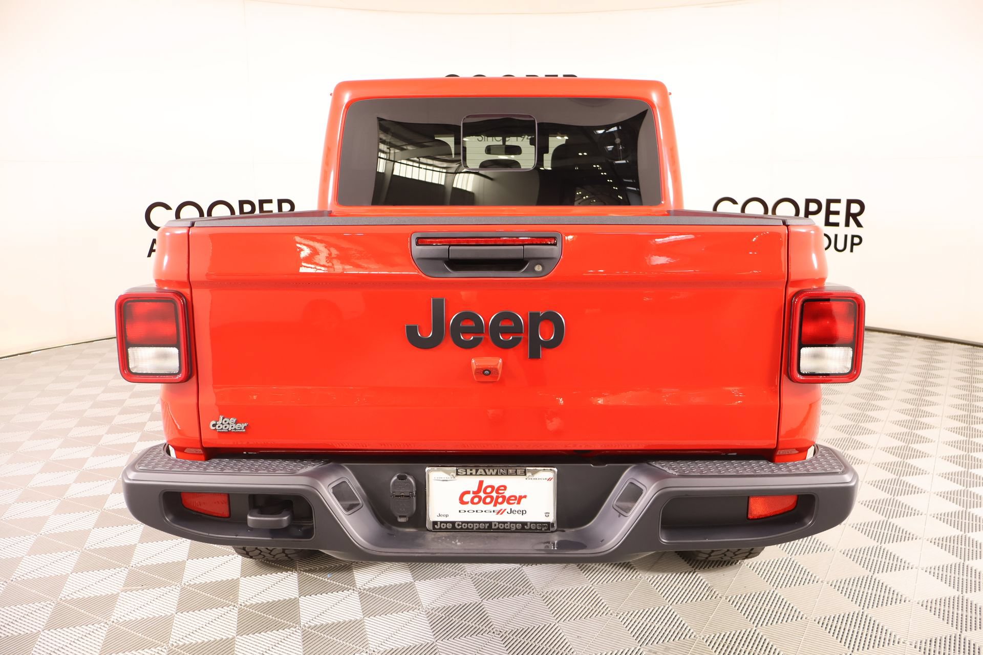 Used 2025 Jeep Gladiator Sport AWD/4WD image 19