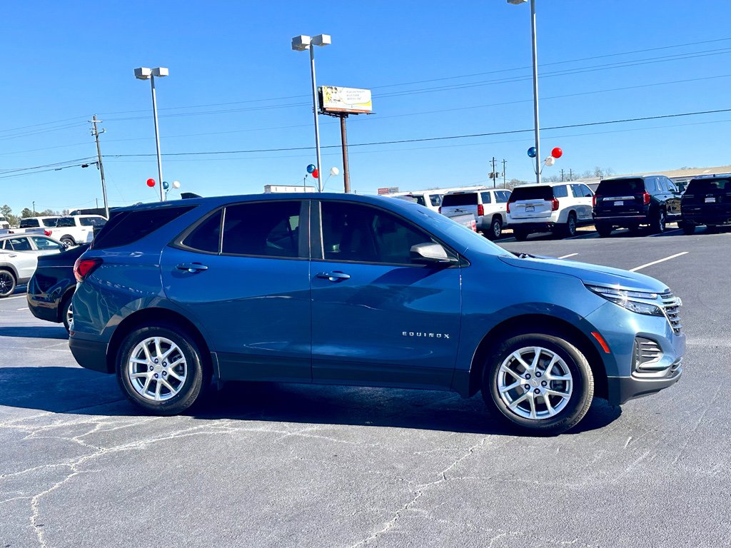 Used 2024 Chevrolet Equinox LS image 5