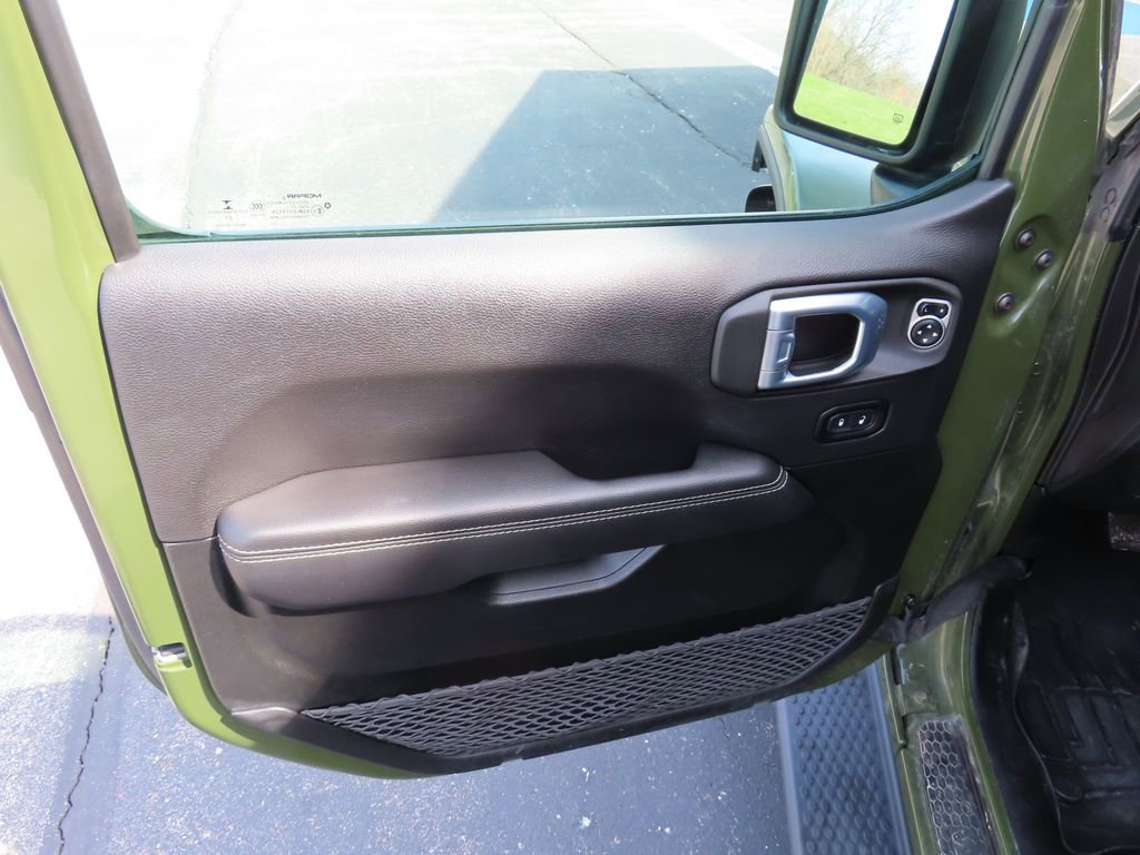 Used 2021 Jeep Wrangler Unlimited Sahara w/ Uconnect 4C Nav & Sound Group image 22