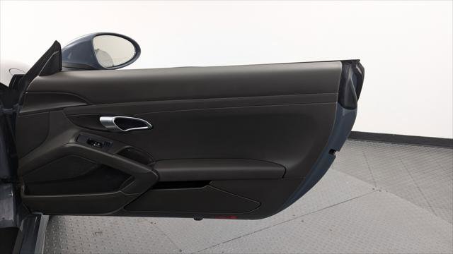 Used 2017 Porsche 718 Boxster image 17
