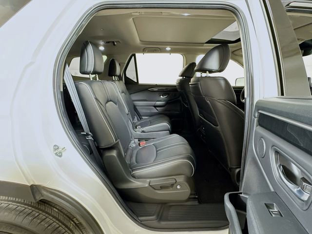 Used 2025 Honda Pilot Elite image 28