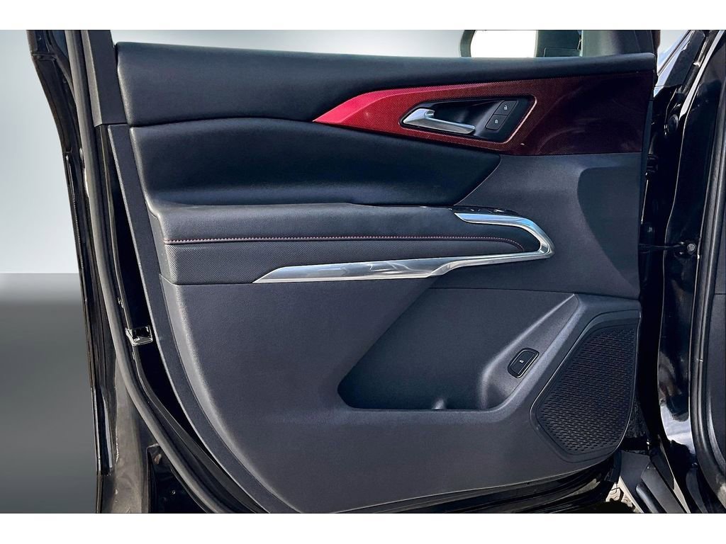 Used 2024 Chevrolet Traverse Z71 w/ LPO, Floor Liner Package image 17