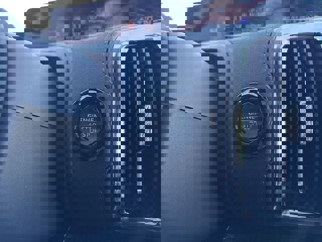 New 2025 Ford Expedition Max Platinum w/ Stealth Appearance Package image 27