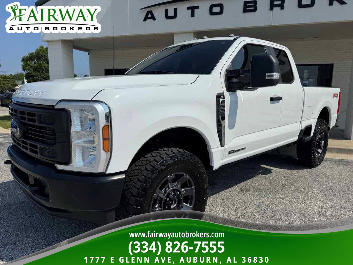 Used 2024 Ford F350 XL w/ XL Off-Road Package AWD/4WD image 2