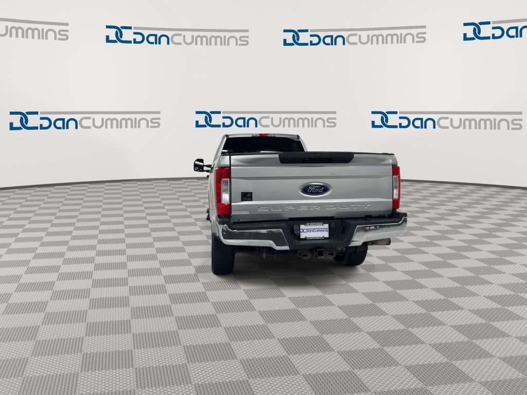 Used 2017 Ford F250 XLT AWD/4WD image 7