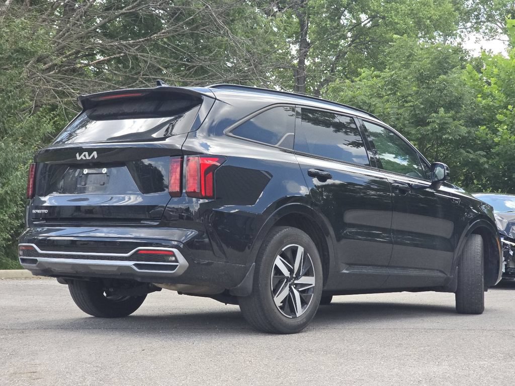 Used 2023 Kia Sorento S w/ Panoramic Sunroof Package FWD image 15