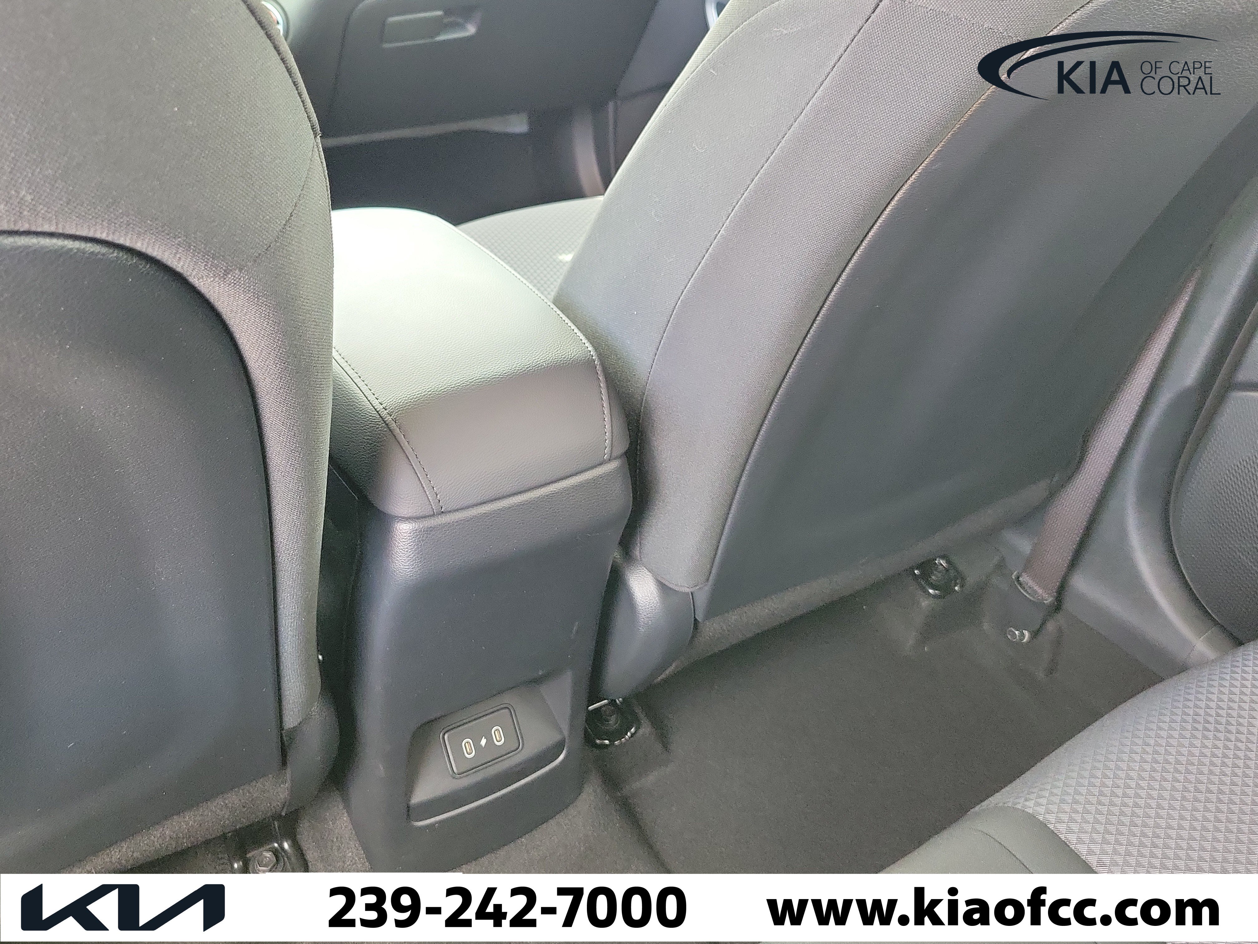 Certified 2025 Kia Soul S FWD image 13