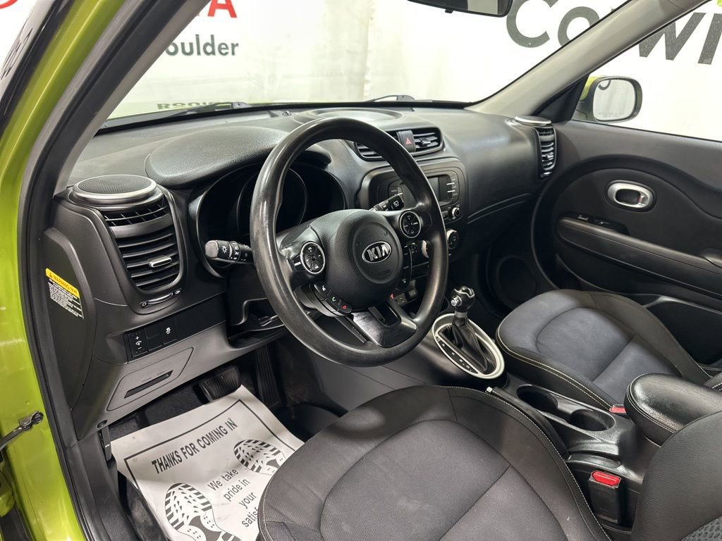 Used 2016 Kia Soul + image 23