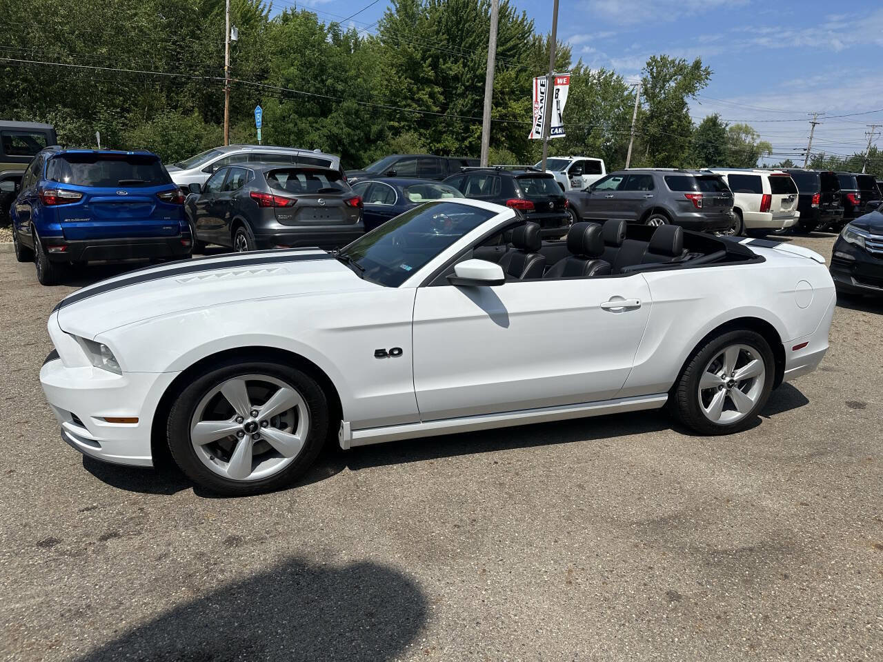 Used 2014 Ford Mustang GT Premium image 3