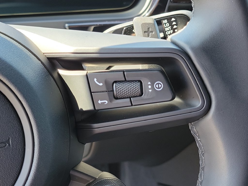 Certified 2026 Porsche Cayenne Coupe AWD/4WD image 36