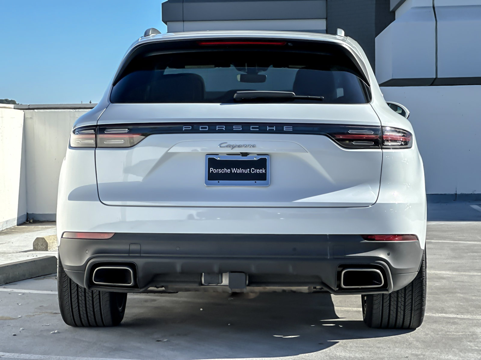 Certified 2023 Porsche Cayenne AWD/4WD image 8