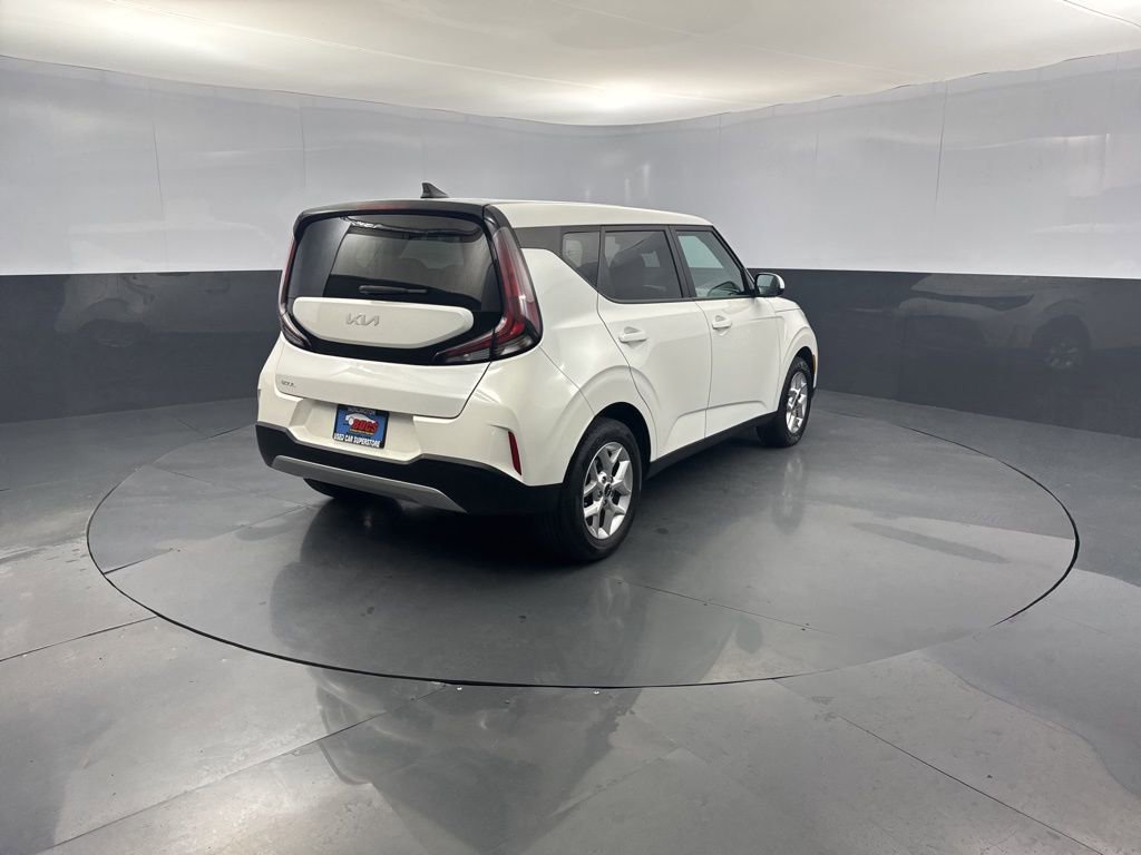 Used 2024 Kia Soul LX w/ Option Group 015 image 5