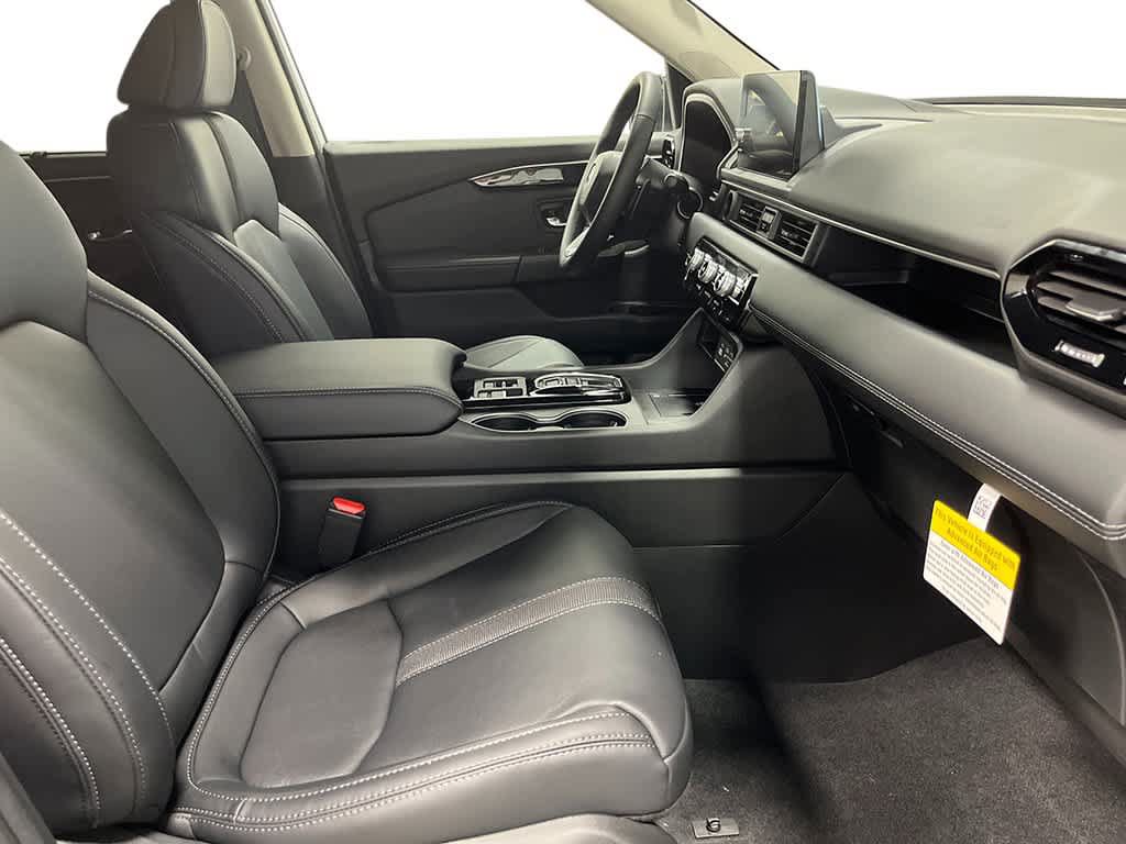 New 2025 Honda Pilot Touring image 26