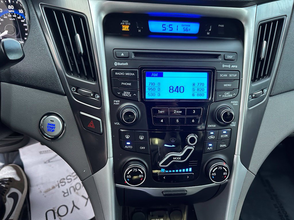 Used 2012 Hyundai Sonata Hybrid w/ Leather Pkg FWD image 15