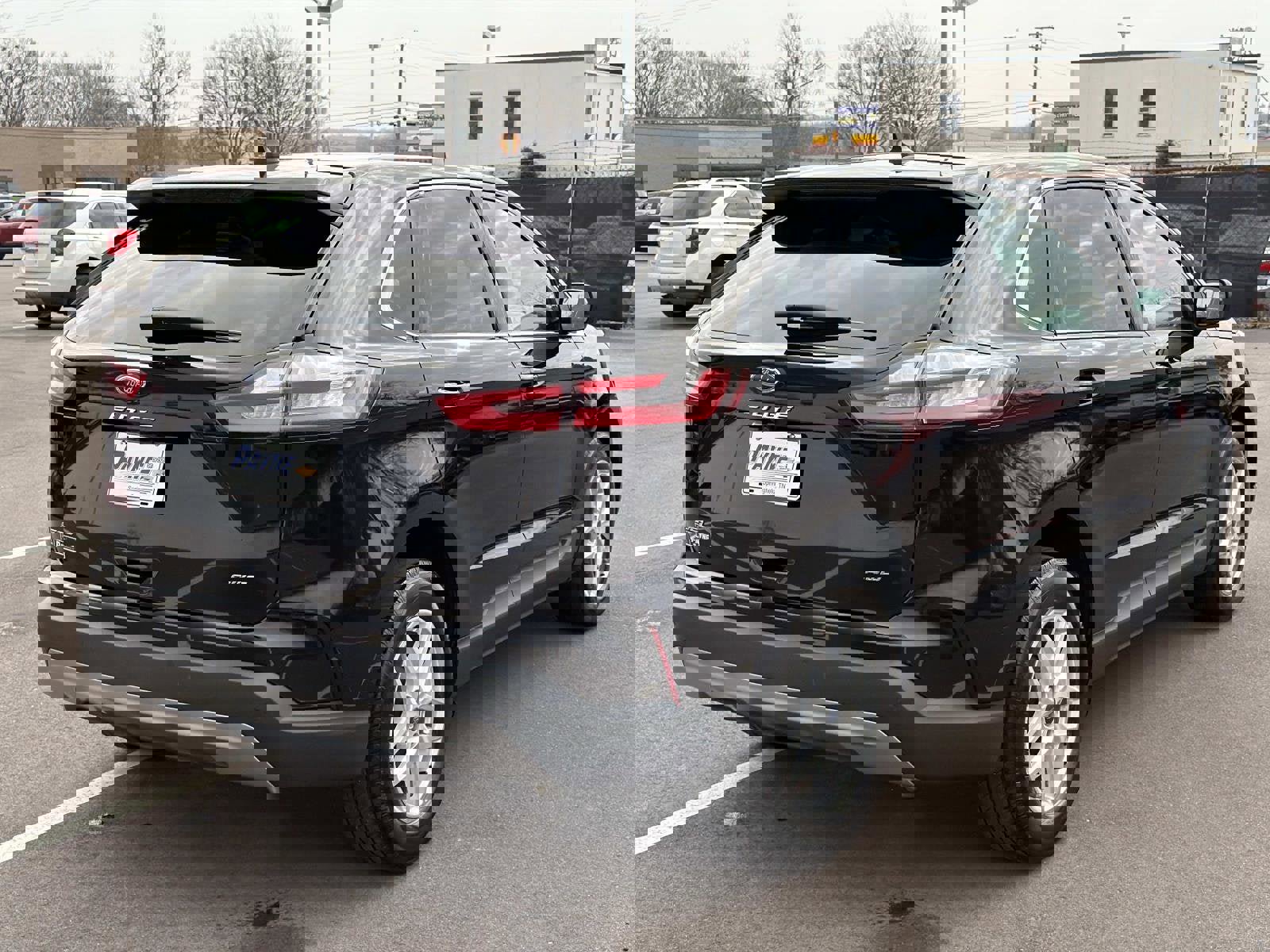Used 2022 Ford Edge SEL image 18