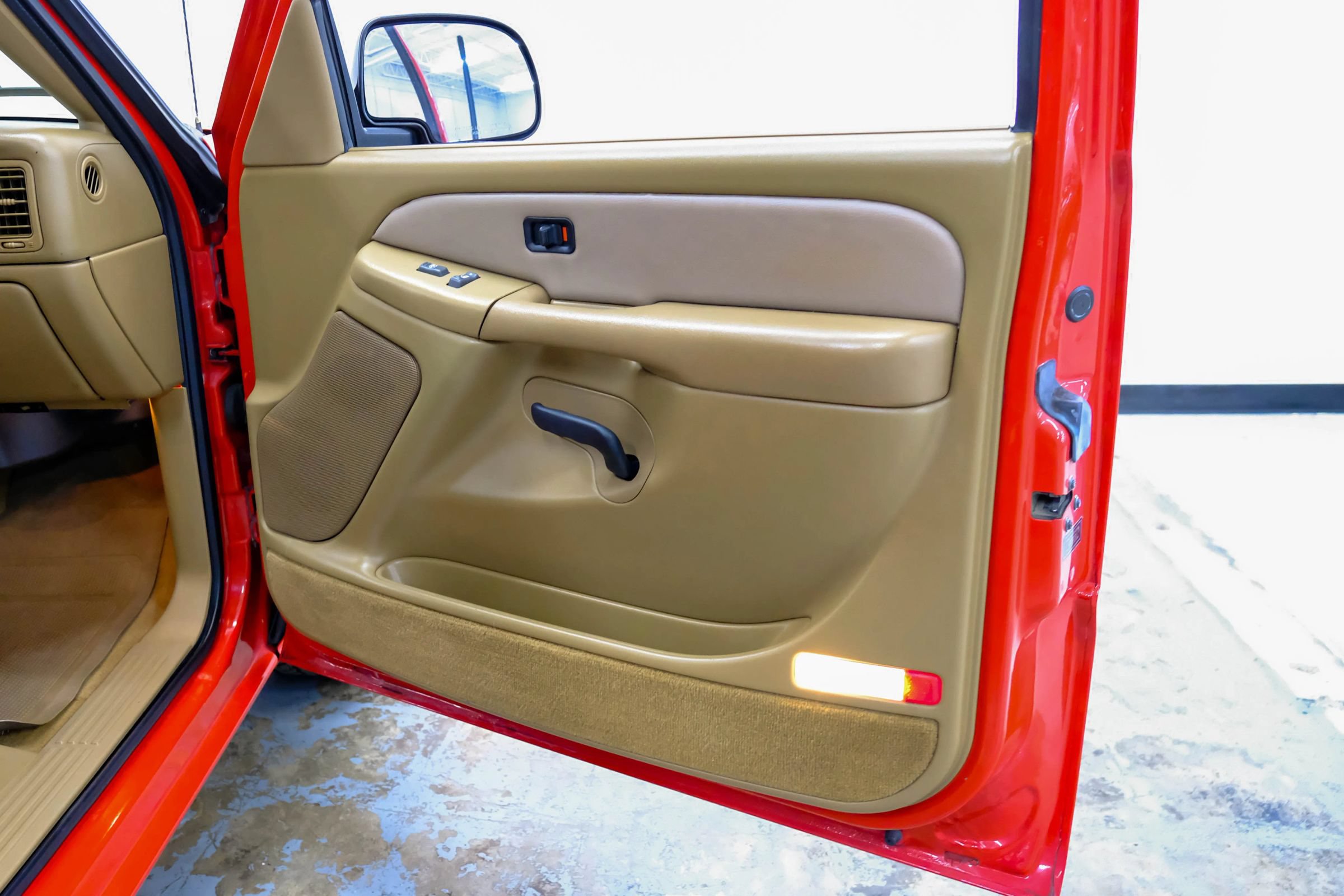 Used 1999 Chevrolet Silverado 1500 LS w/ Firm Ride Suspension Pkg RWD image 28