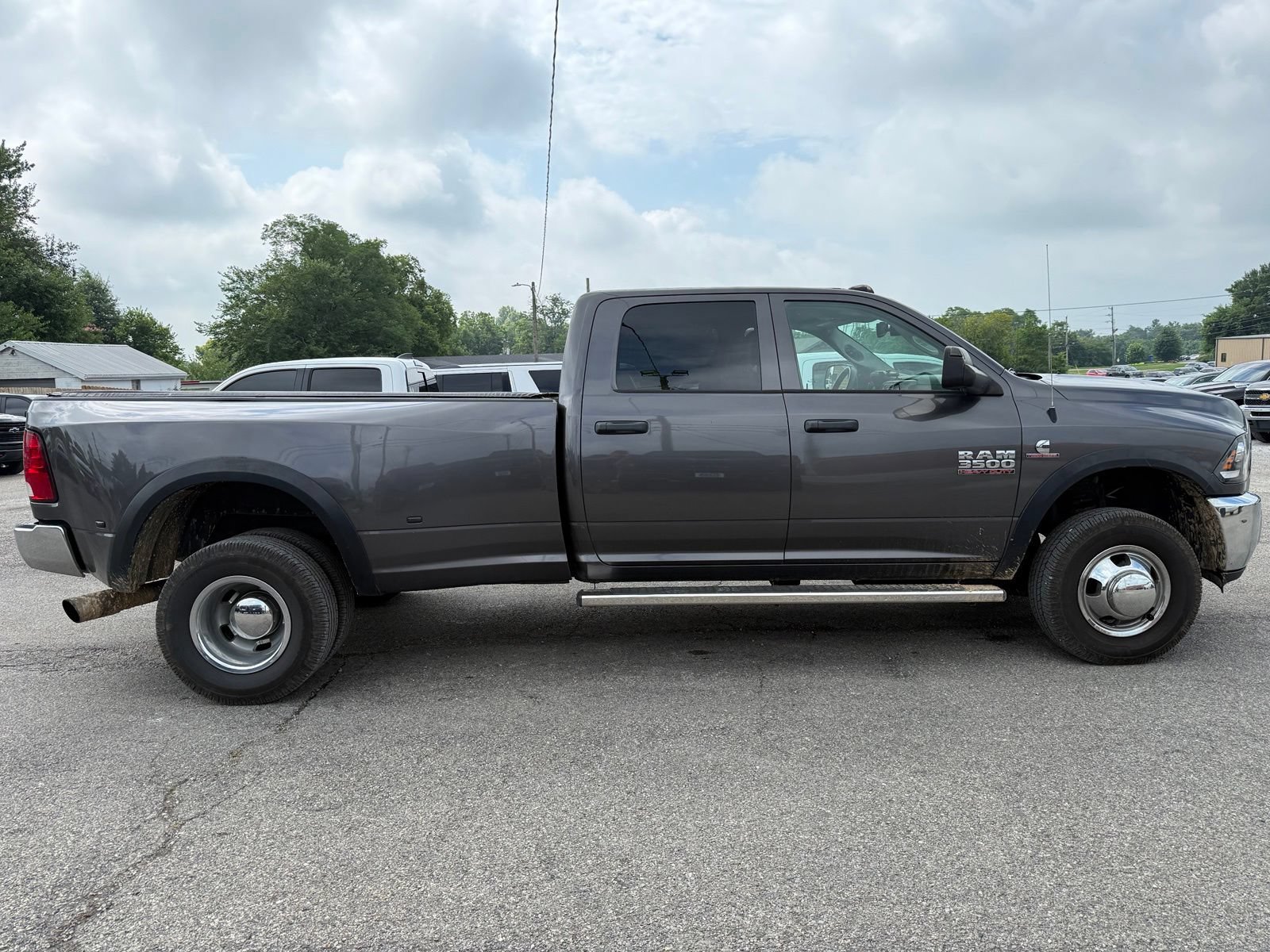 Used 2018 RAM 3500 Tradesman w/ Chrome Appearance Group AWD/4WD image 7