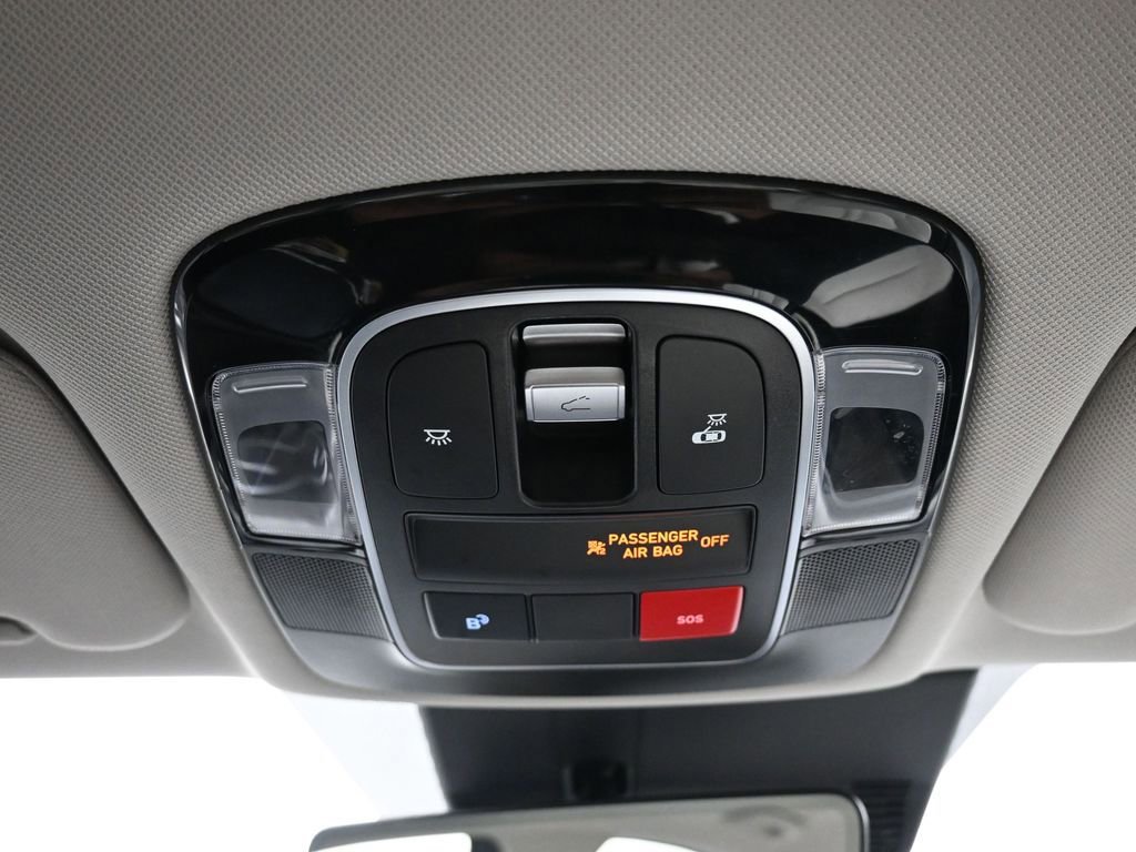 Certified 2025 Hyundai Sonata SEL FWD image 17