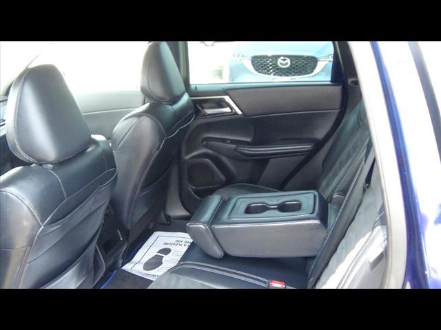 Used 2023 Mitsubishi Outlander SE AWD/4WD image 12