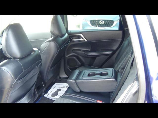 Used 2023 Mitsubishi Outlander SE AWD/4WD image 12