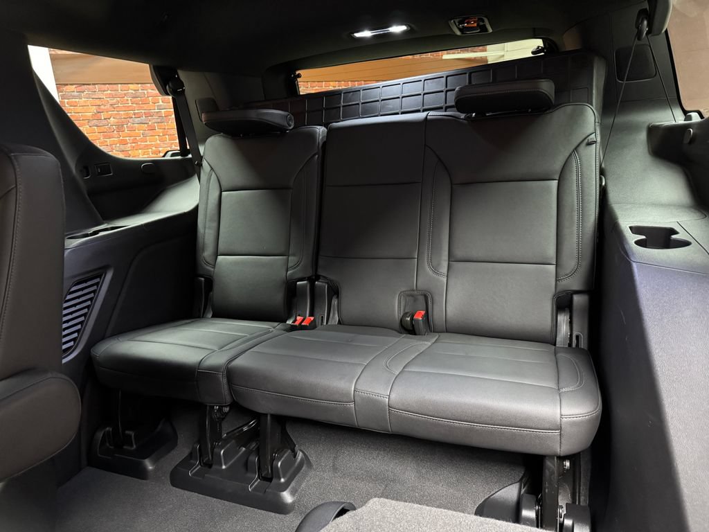 Used 2024 Chevrolet Tahoe Z71 AWD/4WD image 3