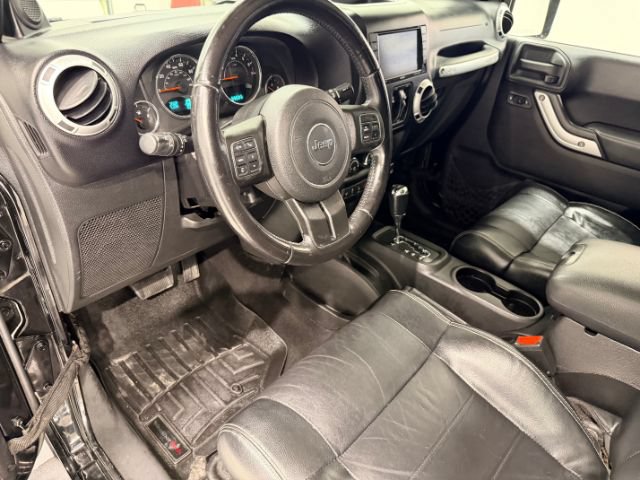 Used 2012 Jeep Wrangler Unlimited Sahara w/ Connectivity Group AWD/4WD image 29