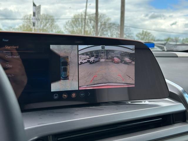 New 2026 Cadillac Vistiq Sport w/ LPO, Floor Liner Package image 15