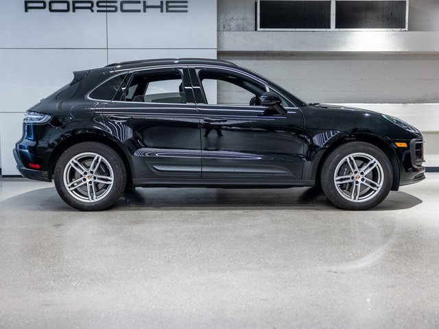 Certified 2025 Porsche Macan image 9