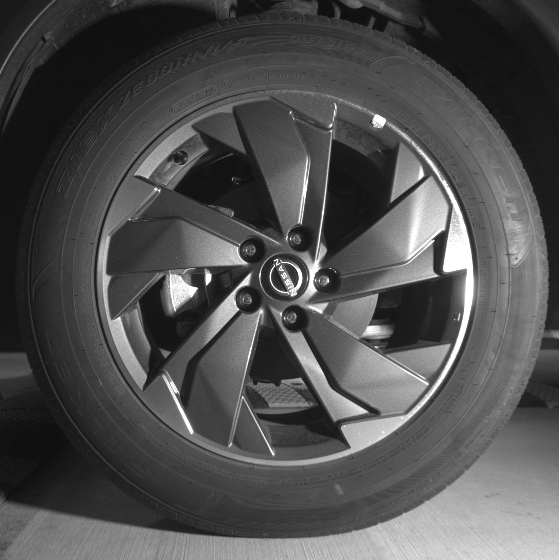 Used 2025 Nissan Rogue SV FWD image 12