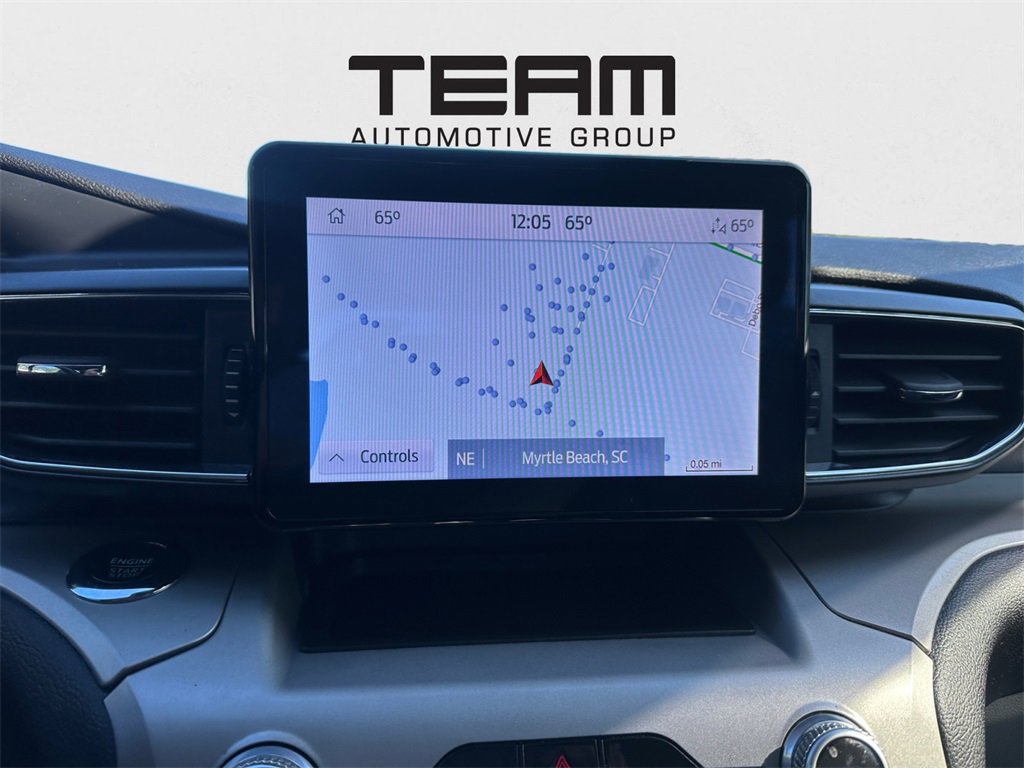 Used 2022 Ford Explorer XLT w/ Equipment Group 202A image 12