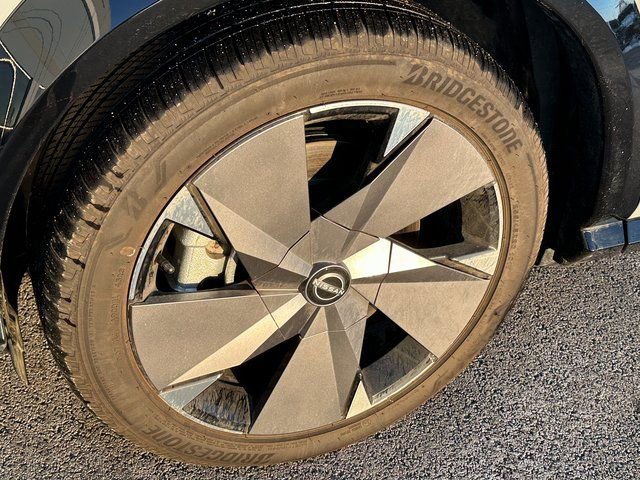 Used 2024 Nissan Ariya AWD image 8
