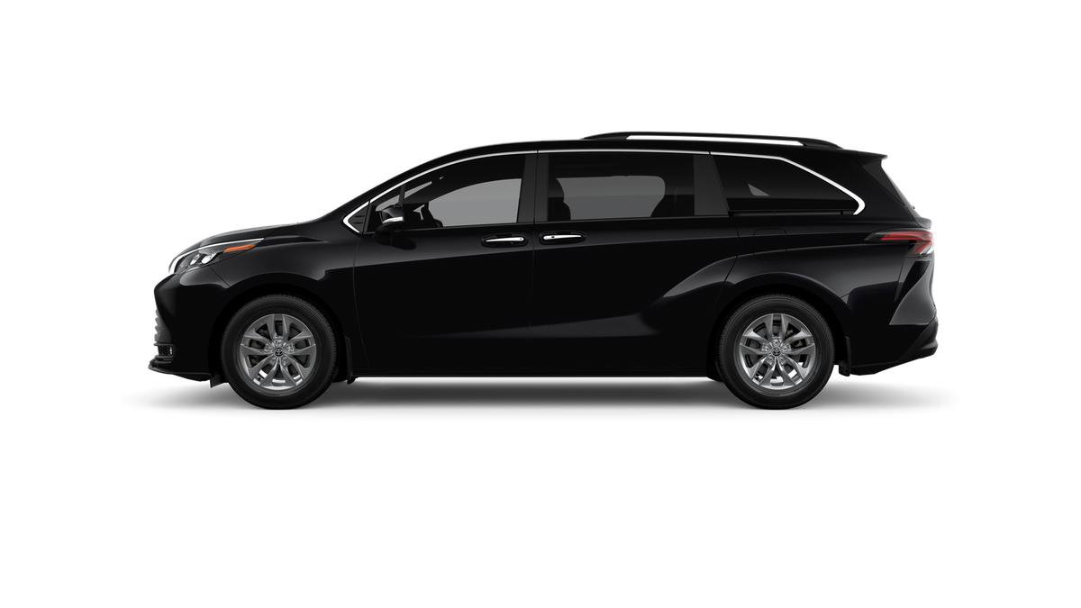 New 2026 Toyota Sienna XLE FWD image 6