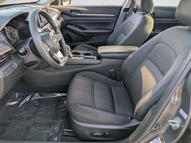 Used 2023 Nissan Altima 2.5 SV image 14