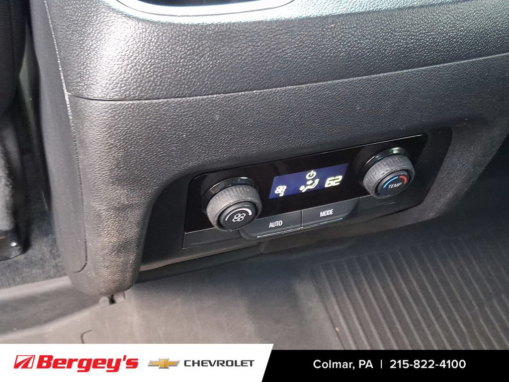 Certified 2024 Chevrolet Traverse LT w/ LPO, Floor Liner Package AWD/4WD image 15