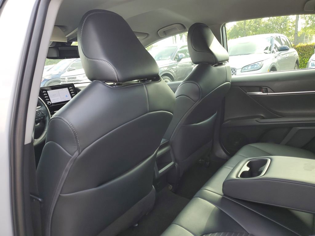 Used 2023 Toyota Camry SE w/ Convenience Package image 9
