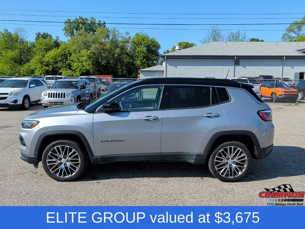 Used 2023 Jeep Compass Limited w/ Elite Group AWD/4WD image 2