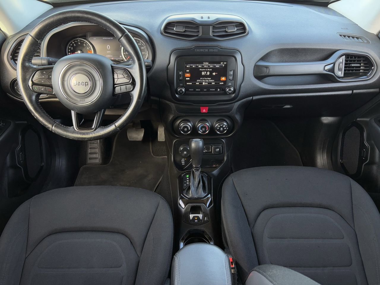 Used 2017 Jeep Renegade Altitude image 12