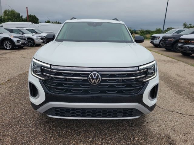 Used 2024 Volkswagen Atlas Peak Edition SE image 20