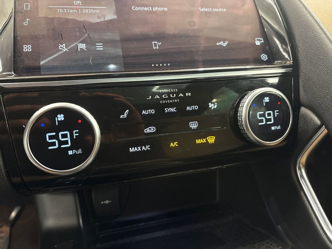 Used 2021 Jaguar E-PACE SE image 29