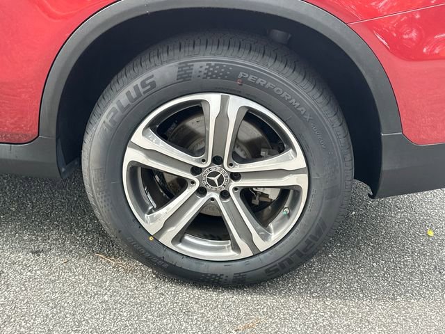 Used 2019 Mercedes-Benz GLC 300 w/ Parking Assistance Package image 20