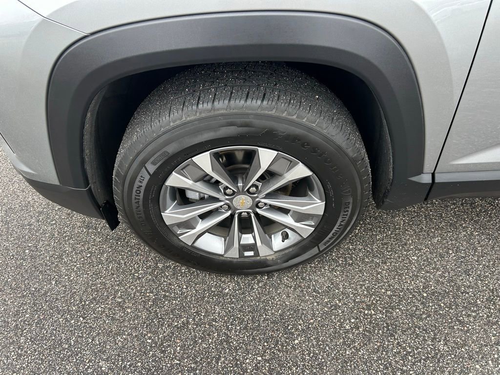 Used 2025 Chevrolet Equinox LT w/ Convenience Package II image 15