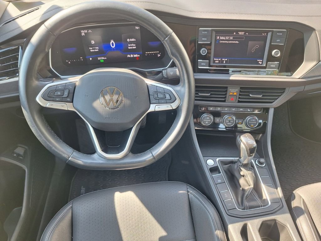 Used 2022 Volkswagen Jetta SE image 20